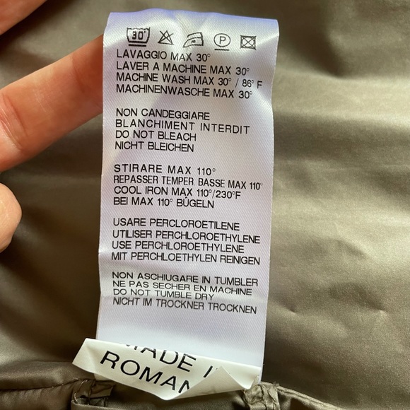 Men’s Gimo’s Tech Cloth, Compact Woven and Weather Repellent Vest - Size 56 - Picture 14 of 16